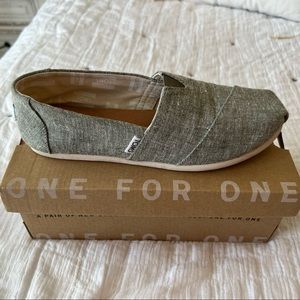 Toms